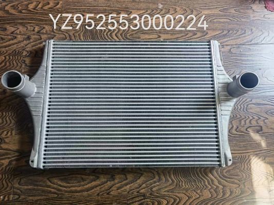 Assemblée en aluminium YZ952553000224 de refroidisseur intermédiaire de camion de Sinotruk