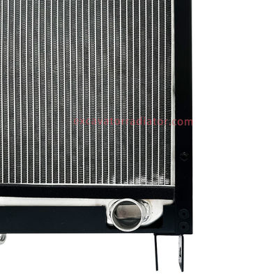 1301-00368 Radiateur de bus Yutong Matériau en aluminium Couleur argentée