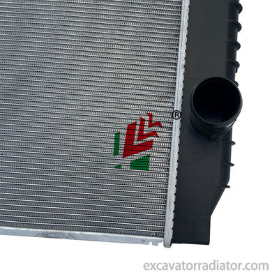Hino 57038 Vente à chaud moteur de camion radiateur réservoir fabricant système de refroidissement brasé en aluminium