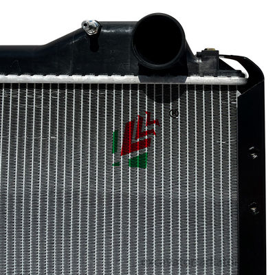 Produits de haute qualité pour Hino P11C camion radiateur réservoir d'eau Assemblage GAC Hino radiateur pour camion partie