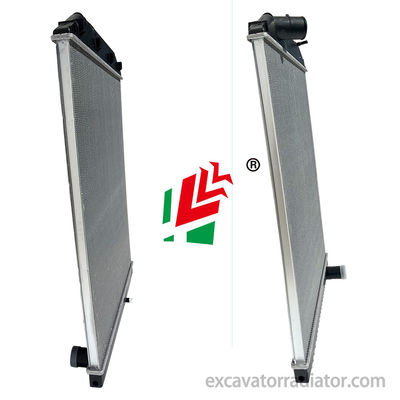 Accessoires de radiateur de camion pour le système de refroidissement en aluminium Hino R415 réservoir d'eau de camion