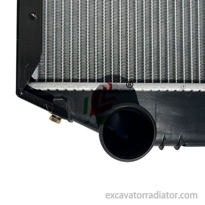 Hino R418 Nouveau camion OEM16400E0K00 Radiateur de refroidissement Automobile réservoir d'eau moteur assemblage usine Ventes directes