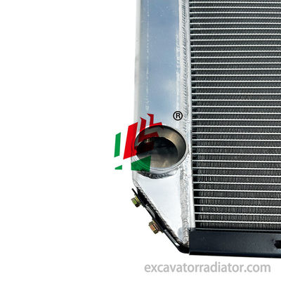 Radiateur de camion pour Hino 500 Tout en aluminium Trois rangées de réservoirs d'eau pour voitures Assemblage moteur pièces de camion