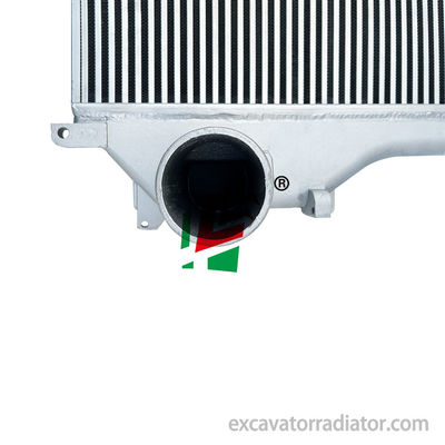 Hino Truck Intercooler à port unique à base d'aluminium haute performance Truck Dissipation de chaleur Assemblage d'intercooler