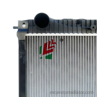 Système de refroidissement du moteur du camion Système de refroidissement du camion Radiateur en aluminium Oem 1776026 Pour camions SCANIA
