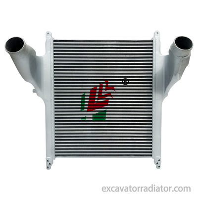 Isozu intercooler OEM114310555 assemblage d'intercooler de dissipation de chaleur en aluminium pour camions à haute performance
