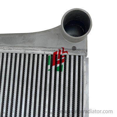 Jinlong Bus Radiateur intercooler 211600040 Assemblage d'aluminium Système de refroidissement du moteur de voiture de tourisme réservoir d'eau pour bus