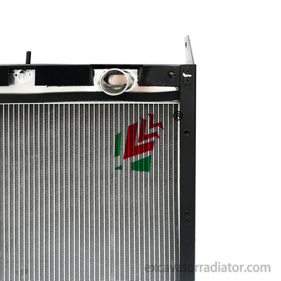 Yutong 00368A Système de refroidissement du radiateur de bus du refroidisseur intermédiaire Assemblage Voiture 1301-00368A
