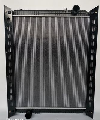 Matériel en aluminium en plastique de radiateurs diesel de camion de WG9725530270 Haowo
