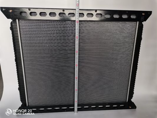 Matériel en aluminium en plastique de radiateurs diesel de camion de WG9725530270 Haowo
