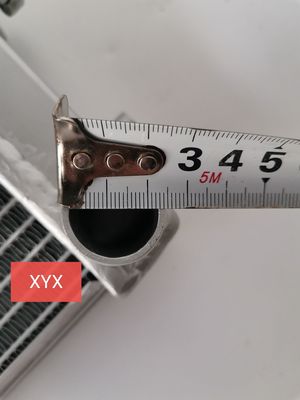 Ensemble de réservoir d'eau de radiateur d'excavatrice Komatsu PC20 | Système de refroidissement robuste | Pièce de rechange OEM