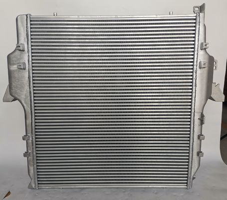 9425010201 9425010901 9425010101 9425011001 Mercedes Benz Intercooler 96972, refroidisseur intermédiaire en aluminium d'ODM d'OEM